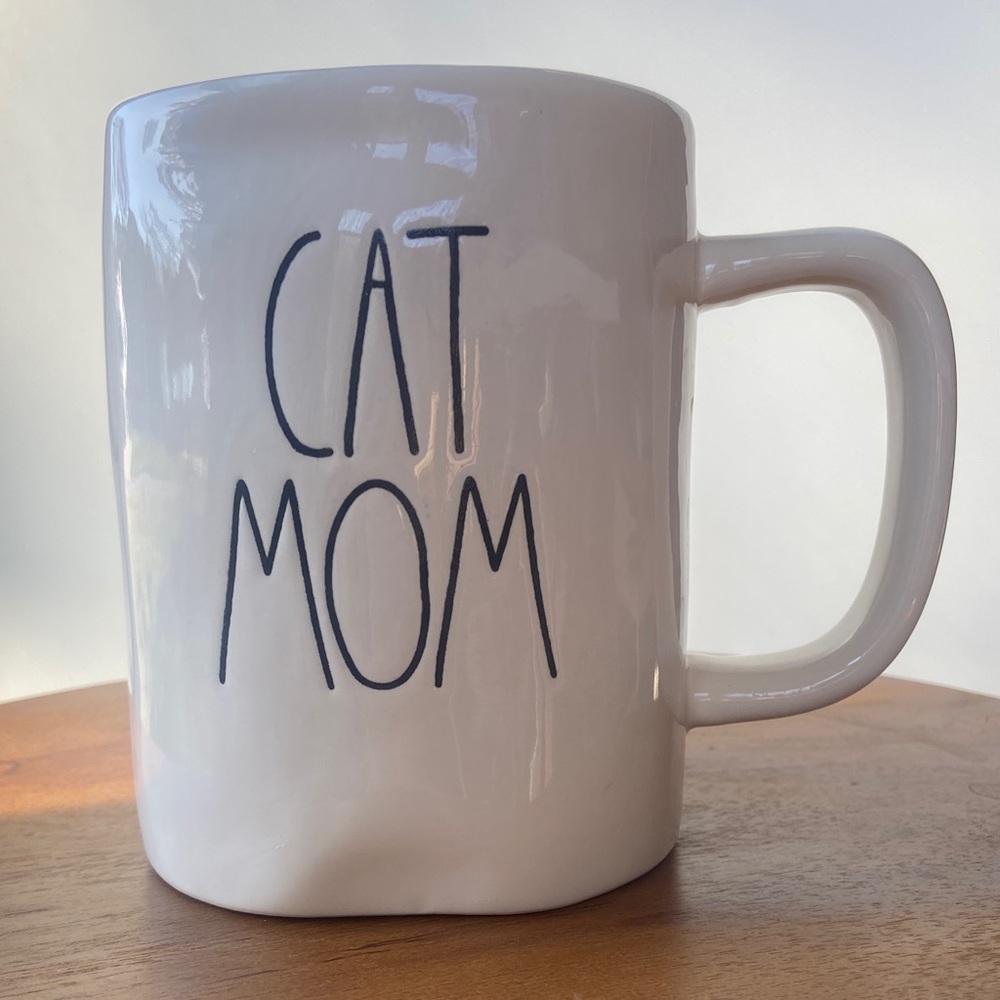 RAE DUNN. Cat Mom Ceramic Mug
